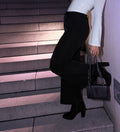 Schwarze weite Hose