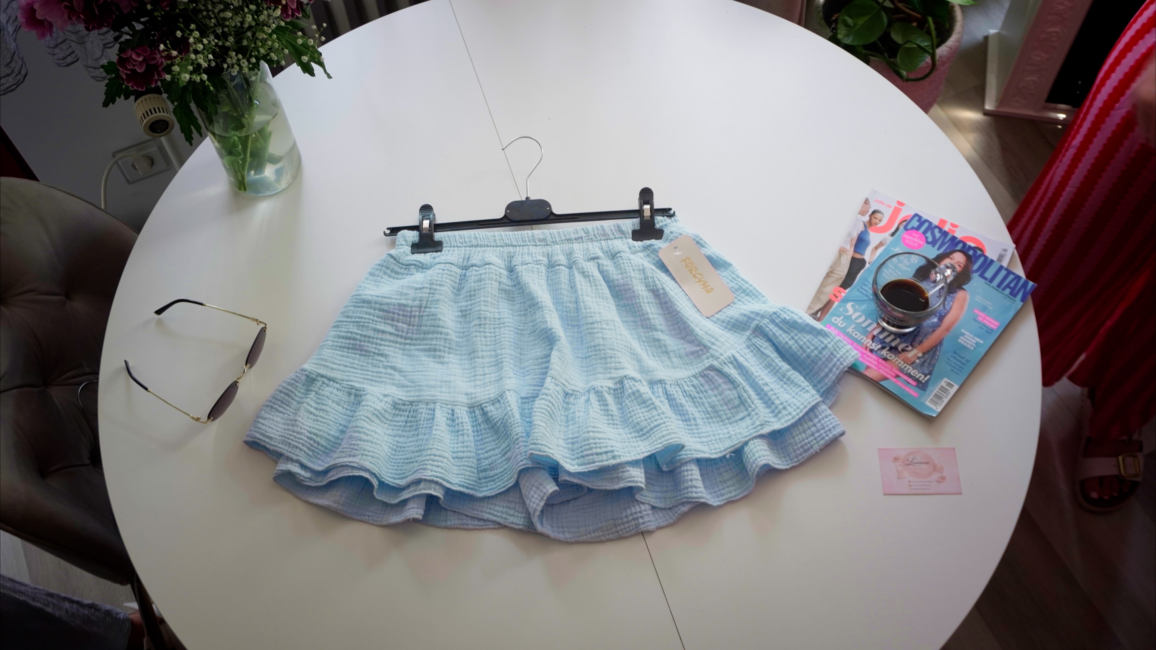 CELINE SKORT – Hellblau